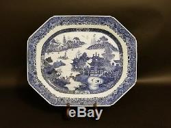 18th Century LARGE CHINESE EXPORT BLUE AND WHITE PORCELAIN OCTAGONAL PLATTER