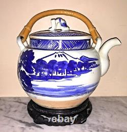 ANTIQUE CHINESE Large Blue & White TEAPOT