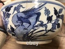 ANTIQUE LARGE CHINESE BLUE AND WHITE PORCELAIN BOWL 19 Century