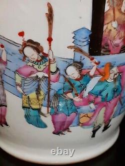 A Chinese Antique Porcelain Large Canton Famille Rose Vase Qianlong 18th Century