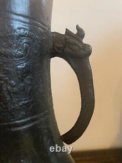 A LARGE CHINESE ARCHAISTIC BRONZE VASE, SONG DYNASTY 37cm HIGH