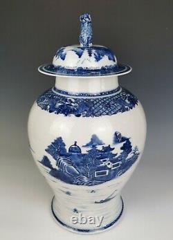 A Large Chinese Antique Blue & White Porcelain Vase, Qianlong Period (18th C)