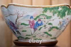 A Large Chinese Qing Dynasty Famille Rose Bowl With Stand