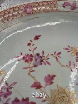 A Large antique Chinese Qianlong porcelain charger. Hand-painted