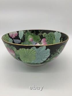 A beautiful antique Chinese export large famile noire bowl cabbage design
