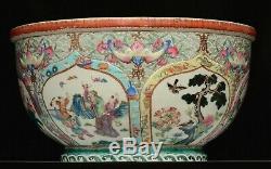 An extremely rare and large Chinese porcelain 19th century jardiniere / planter