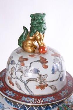 Antique (1711-1799) Chinese Qianlong Large impressive Pair porcelain vases