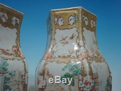 Antique Chinese large Famille Rose Vases, Qianlong period, 18th Century
