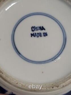 Antique Huge Chinese large Porcelain Prunus Jar KANGXI Mark