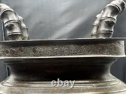 Antique Large Chinese Censer Heavy Bronze 19th Century Lovely Detail 5.8 Kilo