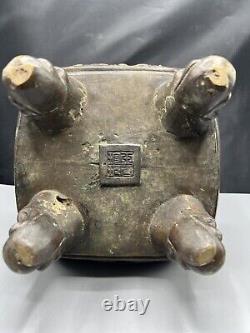 Antique Large Chinese Censer Heavy Bronze 19th Century Lovely Detail 5.8 Kilo