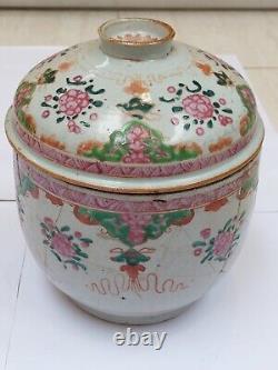 Chinese 18th century large deep bowl and cover