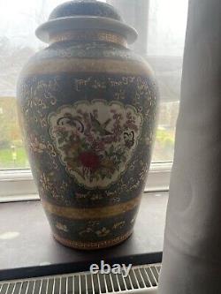 Chinese Antique Large Vase qianlong mark period Very Rare