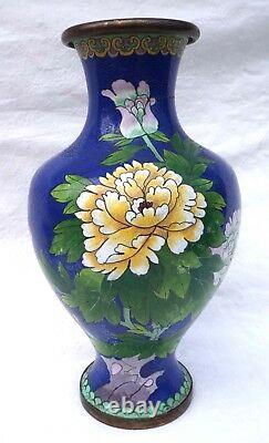 Chinese Large Republic Periode Cloisonne Enamel Baluster Vase Flowers Butterfly