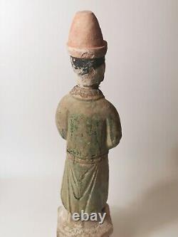 Chinese Ming dynasty glazed porcelain large figure 1