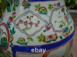 Chinese Very large Famille verte hand painted vase wonderful colours signed