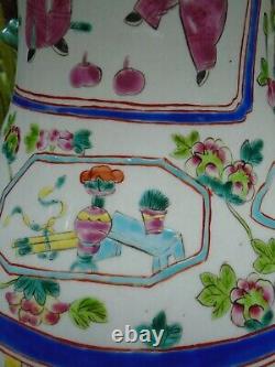 Chinese Very large Famille verte hand painted vase wonderful colours signed