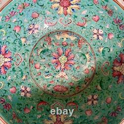Fine Large Antique Chinese Famille Rose Porcelain Basin, QING DYNASTY