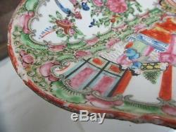 Finely Decorated Chinese Rose Medallion Large Footed Centerpiece Bowl