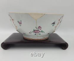 Large 9 Nicely Painted 18th Century Antique Chinese Qianlong Period Punch Bowl