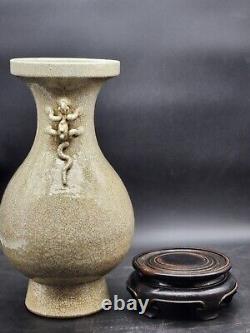 Large Antique Chinese Ge type cracle glaze porcelain Republic period Hu vase