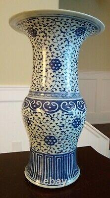 Large Antique Kangxi Style Vase CHINA 18th/19th Century