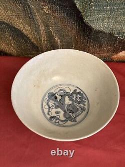 Large Chinese 17th Century Ming shipwreck bowl In Perfect Condition, Ca 1620