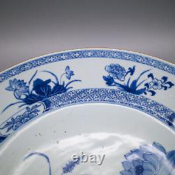 Large Chinese Blue & White Export Porcelain Charger With Floral Decoration 18thc