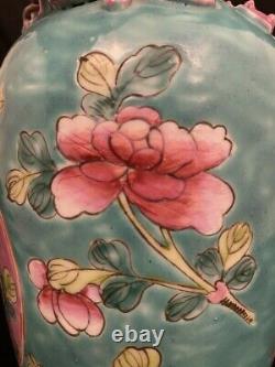 Large Chinese Peranakan Nyonya Straits Famille Rose Green-ground Vase