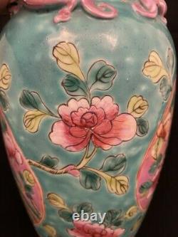 Large Chinese Peranakan Nyonya Straits Famille Rose Green-ground Vase