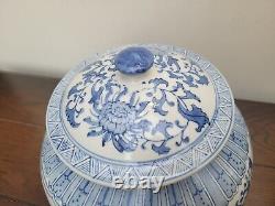 Large Vintage Chinese Blue & White Ginger Jar & Cover, Squat shape Landscape Flo