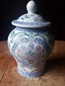Large Vintage Chinese Porcelain Ginger Jar Urn H. F. P Macau