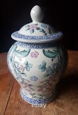 Large Vintage Chinese Porcelain Ginger Jar Urn H. F. P Macau