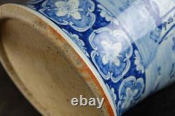 Large antique chinese porcelain temple jar with figures & horses Qing