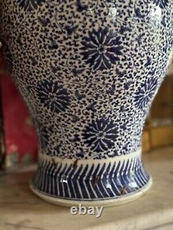 Large pair of antique Chinese blue and white porcelain Qing dynasty jars vases