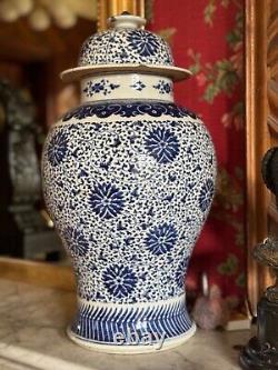 Large pair of antique Chinese blue and white porcelain Qing dynasty jars vases