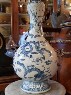 Old Chinese Large Blue & White Porcelain Vase Wanli Ming Qianglong Qing 20th C