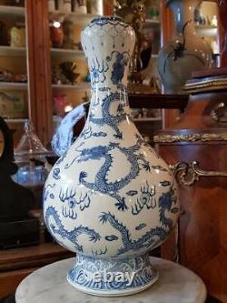 Old Chinese Large Blue & White Porcelain Vase Wanli Ming Qianglong Qing 20th C