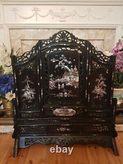 Spectacular Antique large 3 Panel Chinese Mother of Pearl Inlaid & Carved Screen