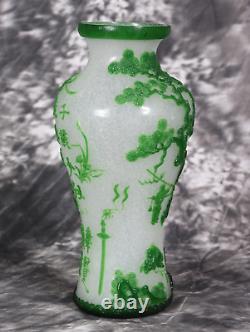 Very Fine Large Chinese Green Peking Glass Bonsai Tree Vase 9.5H