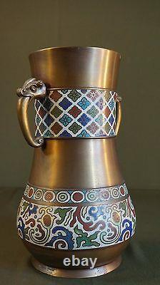 Very Fine Large Early 1900 Chinese Cloisonne Vase with Figure Handles