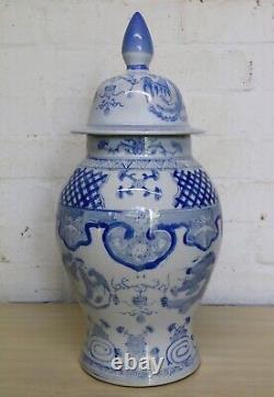 Vintage Blue & White Ginger Jar With Lid Antique Style Chinese Porcelain V Large