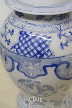 Vintage Blue & White Ginger Jar With Lid Antique Style Chinese Porcelain V Large