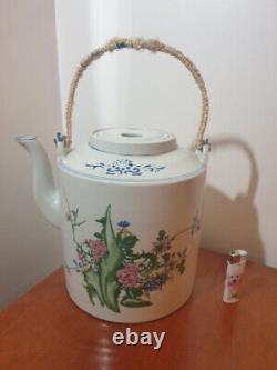 Vintage Famille Rose Large painted Tea pot/water carrier Complete with Lid