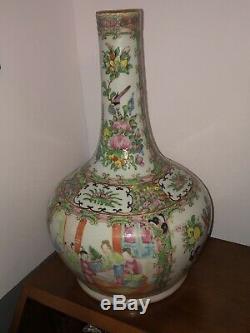 19ème Siècle Chinois Famille Bouteille Médaillon Rose Vases Grande Paire Qing Période