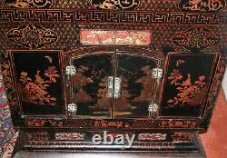 Ancien Chinois Qing Dinasty Cabinet Bouddhiste Cabinet Peint À La Main Laque Grand