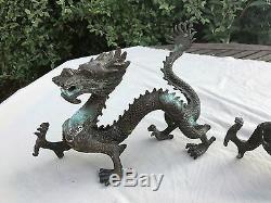 Ancienne Paire De Grande Statue De Dragons Chinois En Bronze De Maison