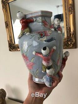 Antique Chinois Fertilité Vase En Porcelaine Escalade Enfants Chine Art Grand Lourd