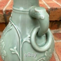 Antique Vase Chinois Grande Baie Vitrée Céladon Sculpté Elephant Poignées Porcelaine