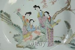 Bassin De Bol En Porcelaine Chinoise Belles Femmes Dans Le Jardin Qing 42cm Grand Antique